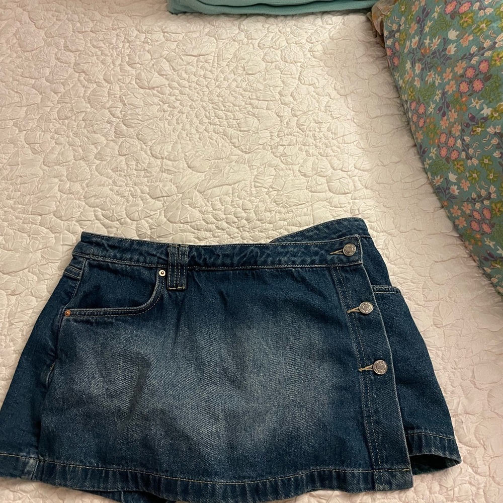 YMI Jean Skort Size Medium
